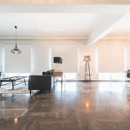 Traveler'S Dream 4 Brdm Renovated Penthouse Atenas Exterior foto